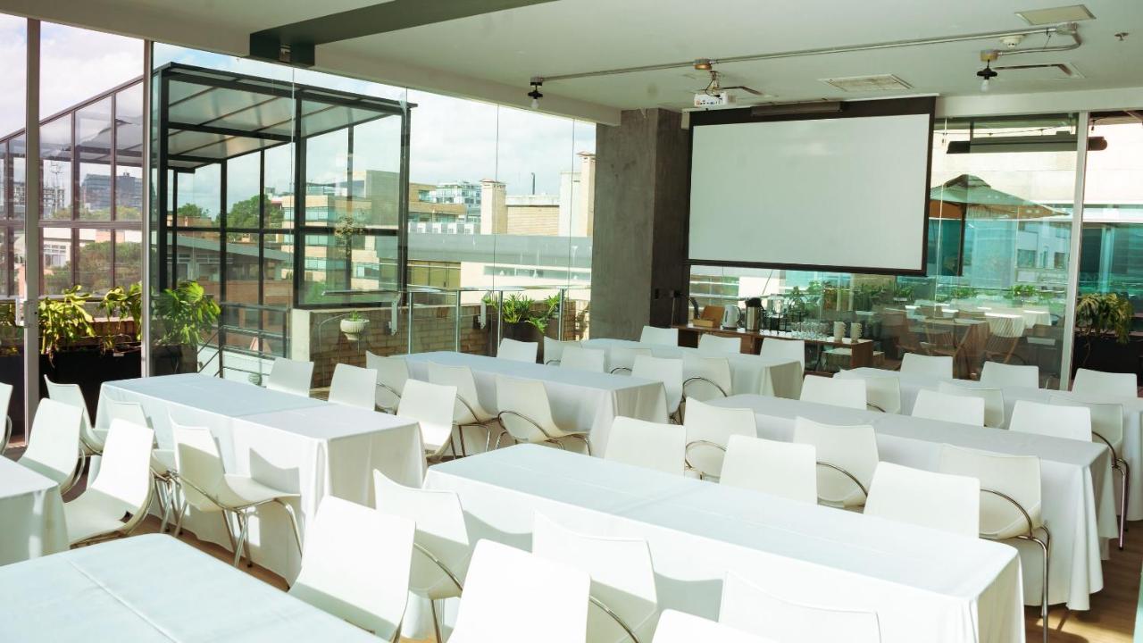 Ramada Bogota Parque 93 Hotel Bagian luar foto